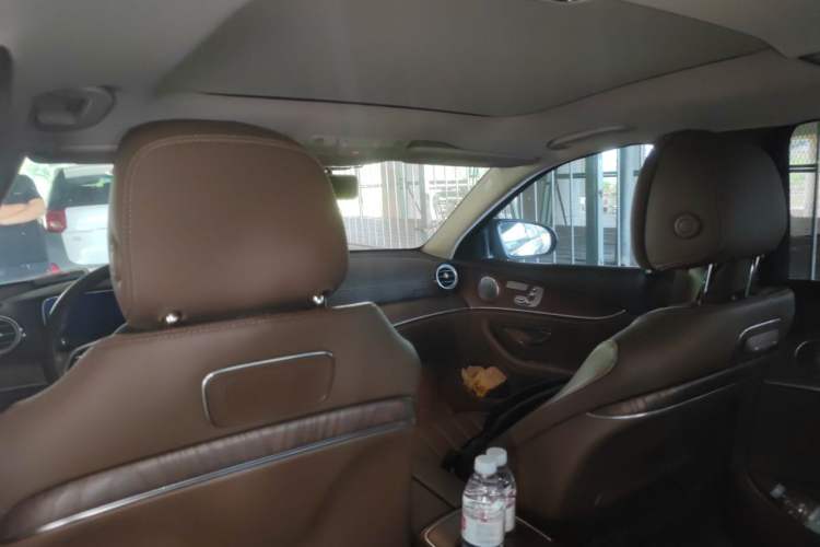 Used Mercedes-Benz E-Class 2020 Restyled E 300 L Exclusive Edition Headliner