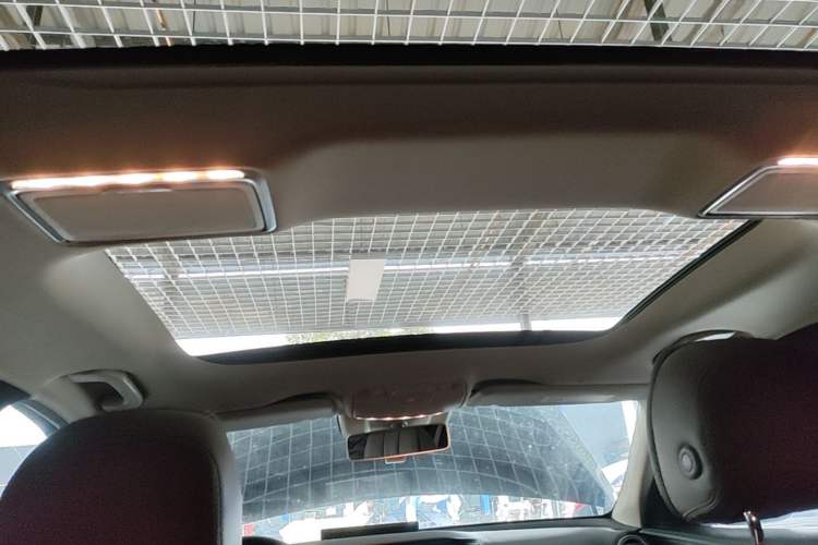 Used Mercedes-Benz E-Class 2020 Restyled E 300 L Sport Exclusive Edition Headliner