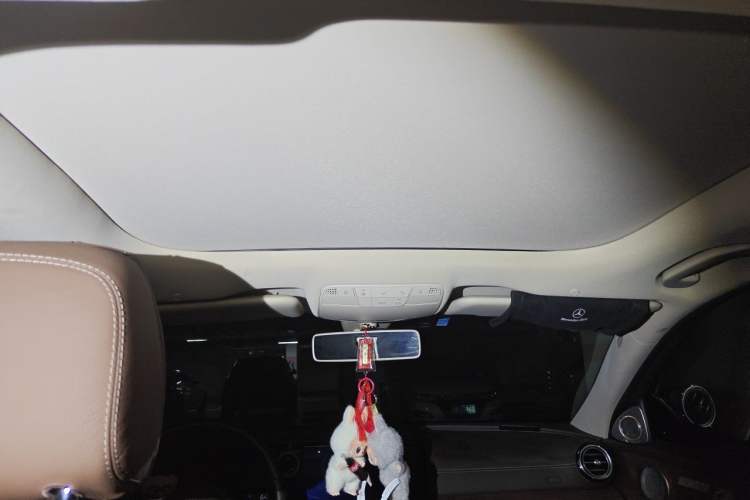 Used Mercedes-Benz E-Class 2020 Restyled E 300 L Exclusive Edition Headliner
