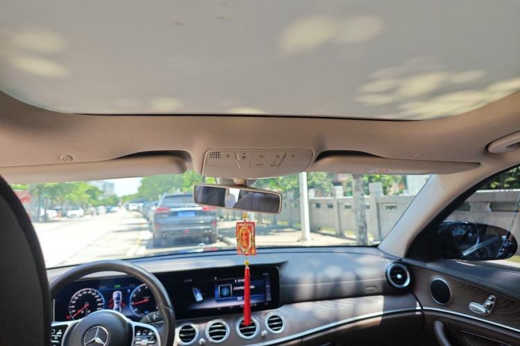Used Mercedes-Benz E-Class 2020 E 260 L Headliner