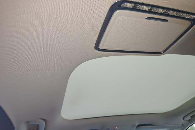 Used Mercedes-Benz E-Class 2020 Facelift E 260 L Headliner
