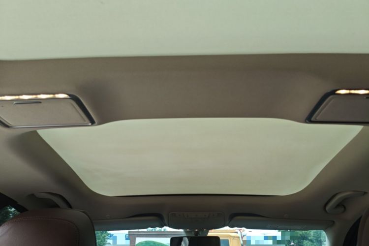 Used Mercedes-Benz E-Class 2020 Facelift E 300 L Stylish Edition Headliner
