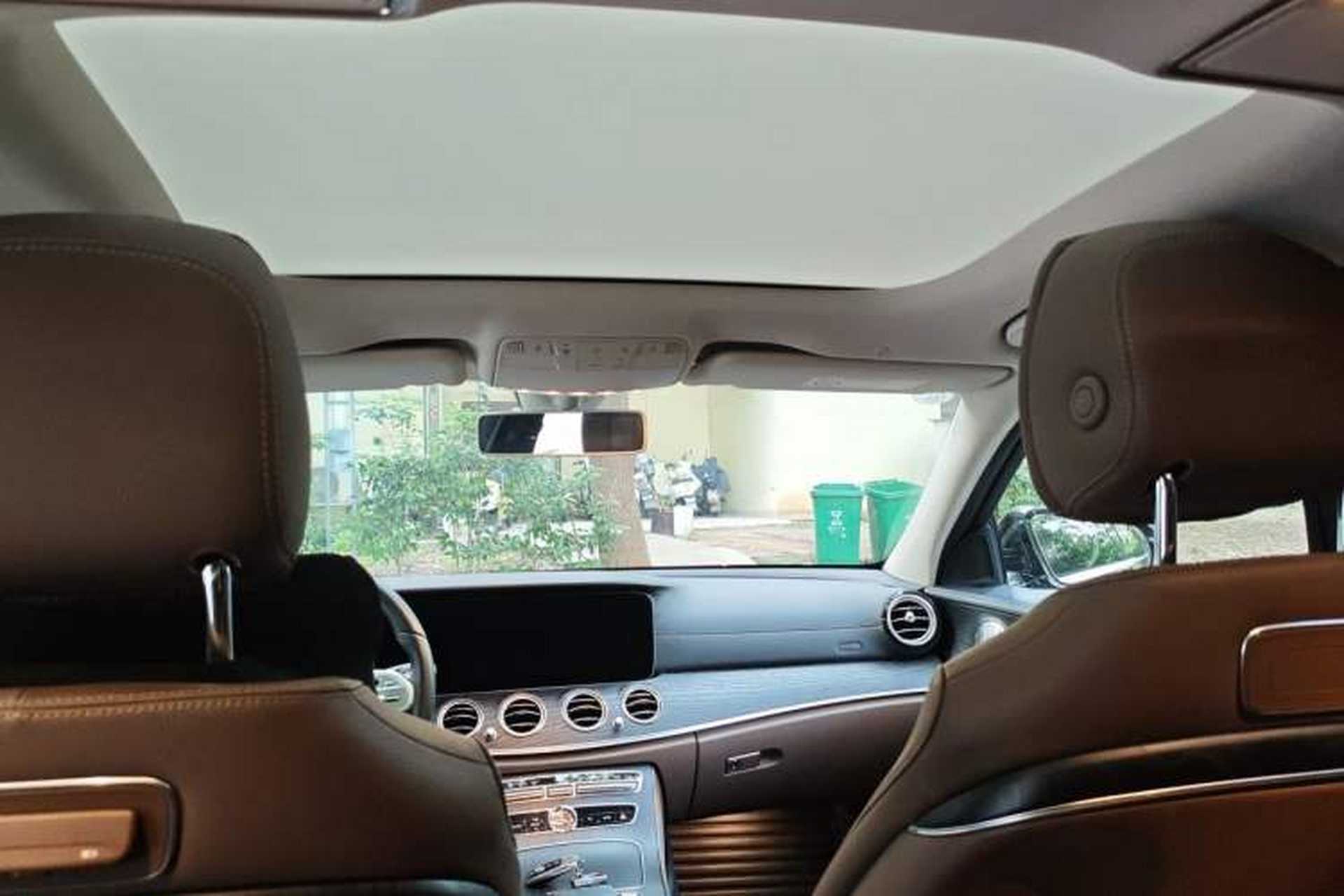 Used Mercedes-Benz E-Class 2020 E 300 L Sport Luxury Edition Headliner