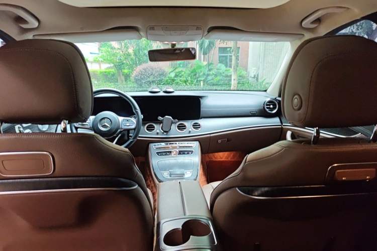 Used Mercedes-Benz E-Class 2020 E 300 L Luxury Model Headliner