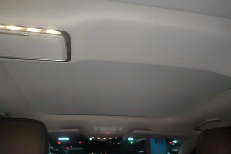 Used Mercedes-Benz E-Class 2020 Facelift E 300 L Stylish Edition Headliner