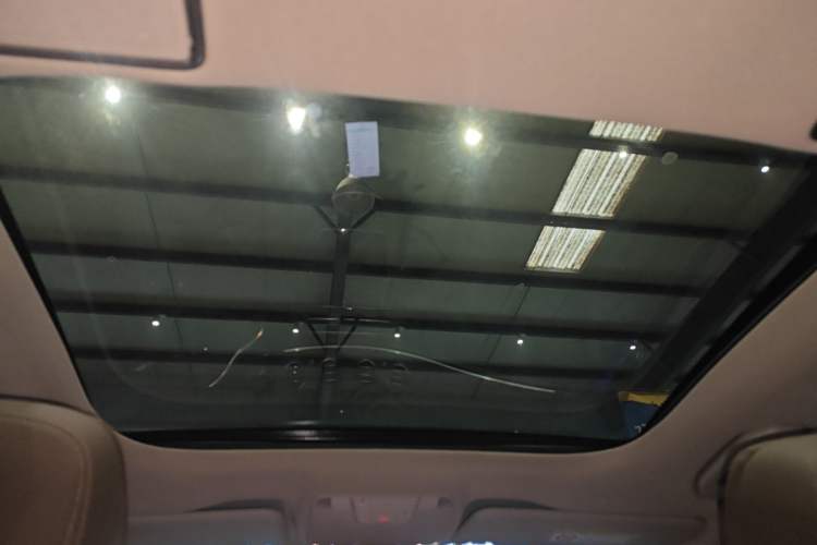 Used Mercedes-Benz E-Class 2020 Facelift E 300 L Stylish Edition Headliner