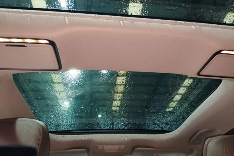 Used Mercedes-Benz E-Class 2020 Restyled E 300 L Exclusive Edition Headliner
