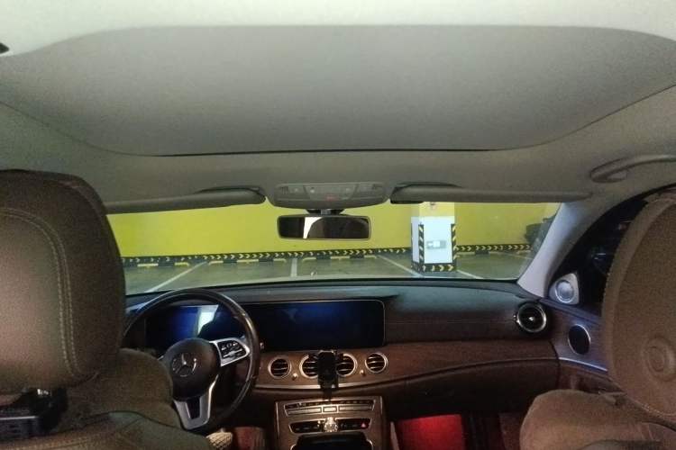 Used Mercedes-Benz E-Class 2020 E 260 L Headliner