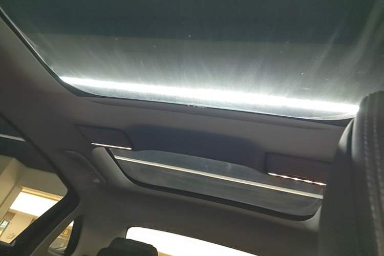 Used Mercedes-Benz E-Class 2020 E 260 L Sport Edition Headliner