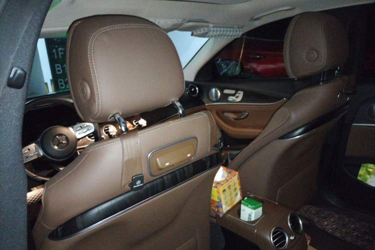 Used Mercedes-Benz E-Class 2020 E 300 L Sport Luxury Edition Headliner