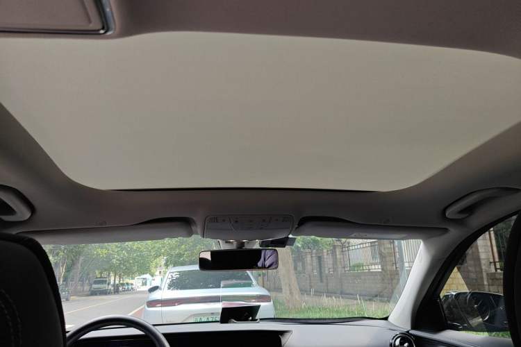 Used Mercedes-Benz E-Class 2020 Restyled E 300 L Sporty and Stylish Edition Headliner