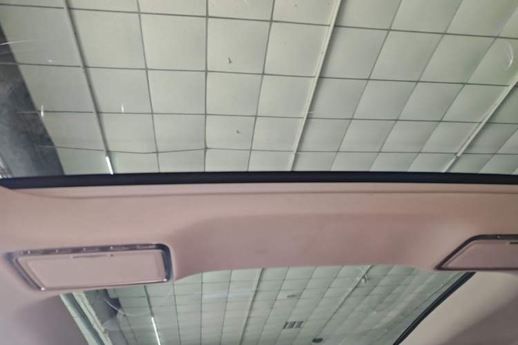 Used Mercedes-Benz E-Class 2020 Restyled E 300 L Exclusive Edition Headliner