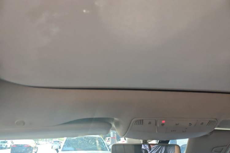 Used Mercedes-Benz E-Class 2020 E 300 L Stylish Model Headliner