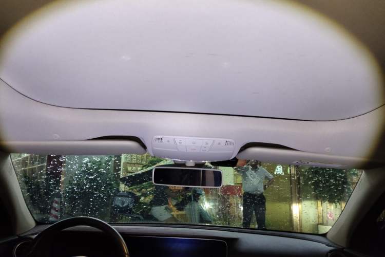 Used Mercedes-Benz E-Class 2020 E 260 L Headliner