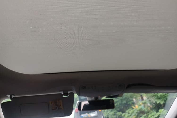 Used Mercedes-Benz E-Class 2020 Facelift E 300 L Stylish Edition Headliner