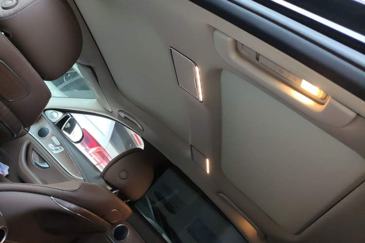 Used Mercedes-Benz E-Class 2020 E 300 L Stylish Model Headliner