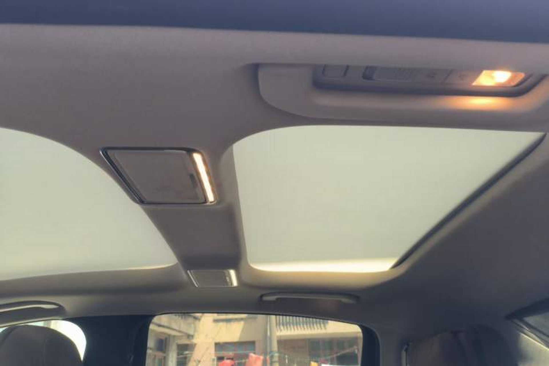 Used Mercedes-Benz E-Class 2020 Restyled E 300 L Sport Exclusive Edition Headliner