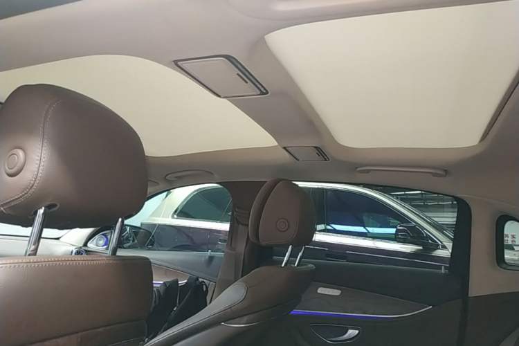 Used Mercedes-Benz E-Class 2020 Facelift E 260 L Headliner