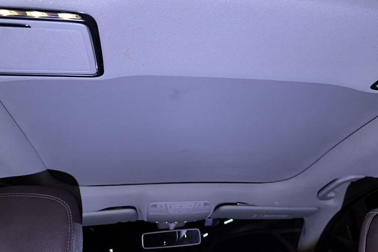 Used Mercedes-Benz E-Class 2020 Facelift E 260 L Headliner
