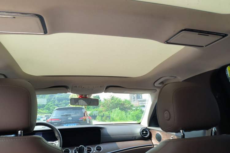 Used Mercedes-Benz E-Class 2020 Facelift E 260 L Headliner