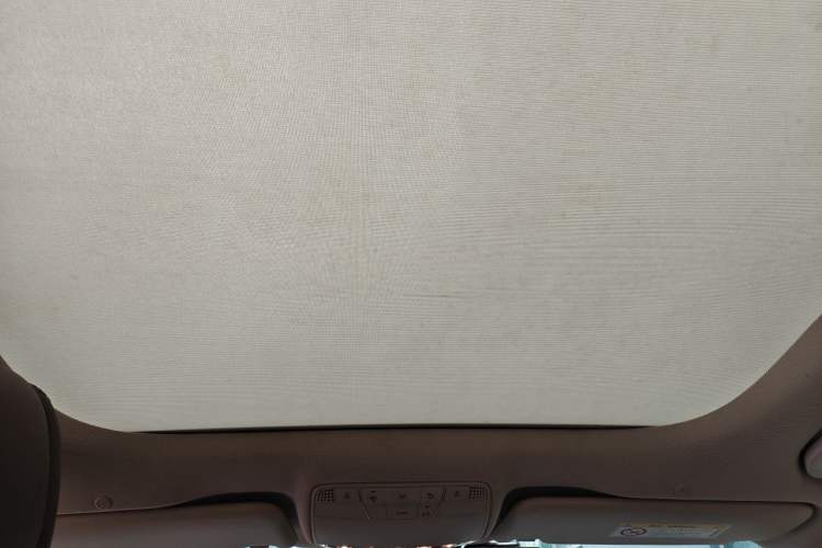 Used Mercedes-Benz E-Class 2020 Facelift E 300 L Stylish Edition Headliner