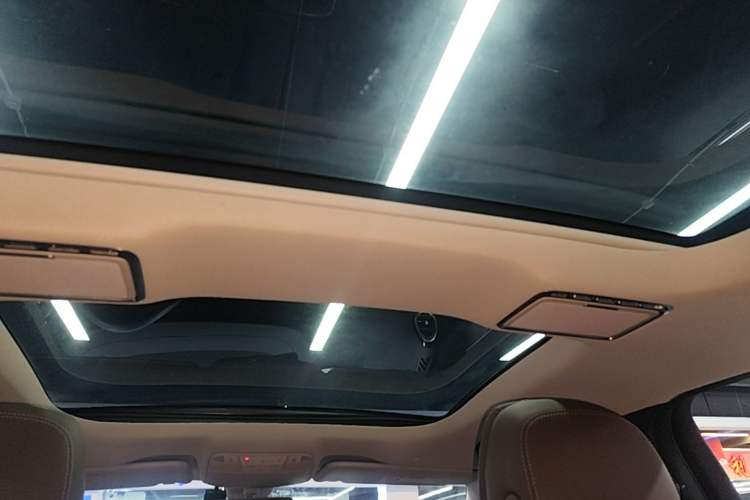 Used Mercedes-Benz E-Class 2020 E 300 L Sporty and Stylish Model Headliner