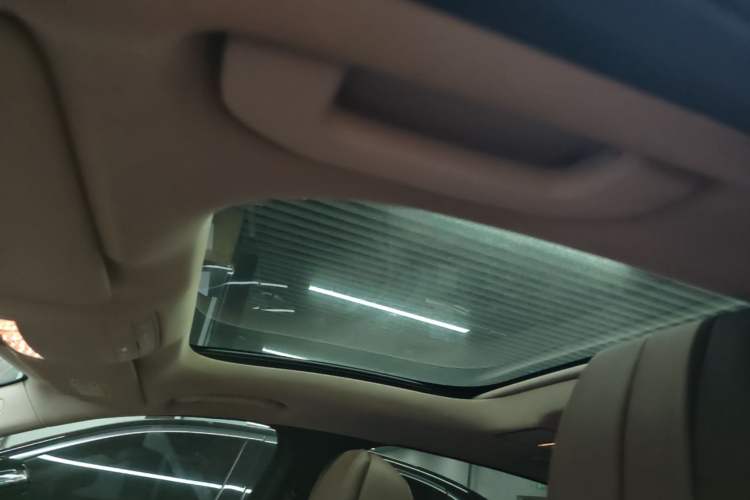 Used Mercedes-Benz E-Class 2020 Restyled E 300 L Sporty and Stylish Edition Headliner