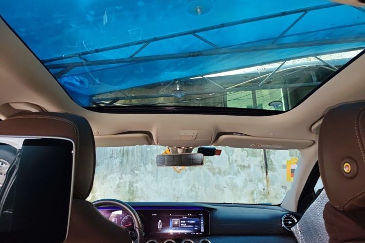 Used Mercedes-Benz E-Class 2020 Restyled E 300 L Exclusive Edition Headliner
