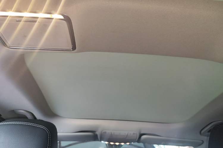 Used Mercedes-Benz E-Class 2020 Restyled E 300 L Exclusive Edition Headliner