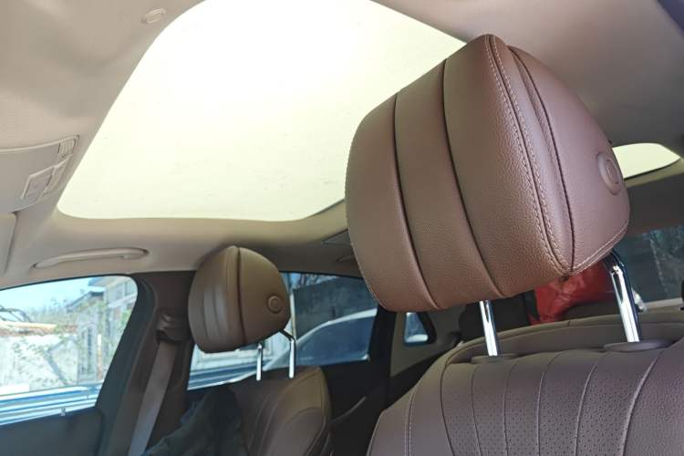 Used Mercedes-Benz E-Class 2020 E 300 L Luxury Model Headliner