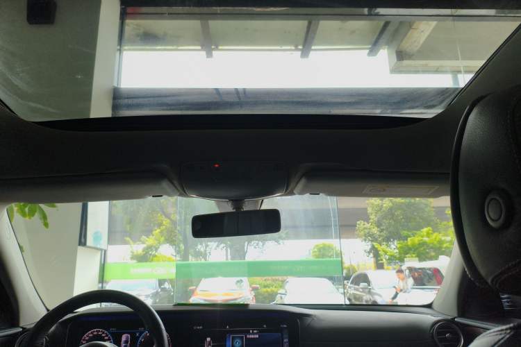 Used Mercedes-Benz E-Class 2020 Restyled E 300 L Exclusive Edition Headliner