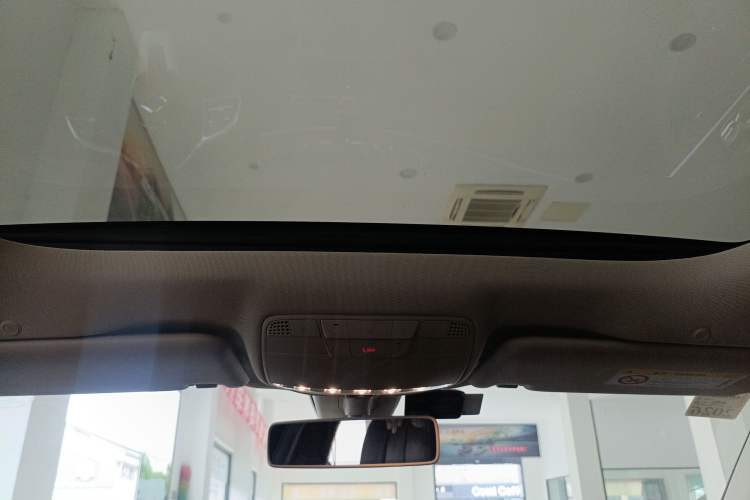Used Mercedes-Benz E-Class 2020 Restyled E 300 L Exclusive Edition Headliner