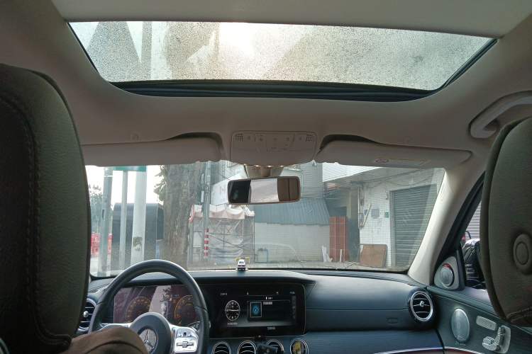 Used Mercedes-Benz E-Class 2020 E 300 L Sport Luxury Edition Headliner