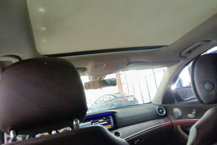 Used Mercedes-Benz E-Class 2020 E 260 L Headliner