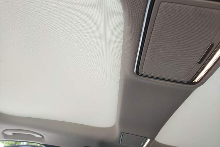 Used Mercedes-Benz E-Class 2020 Facelift E 260 L Sport Edition Headliner