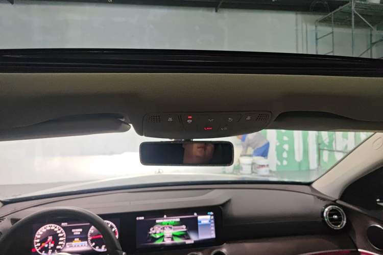 Used Mercedes-Benz E-Class 2020 Facelift E 300 L Stylish Edition Headliner
