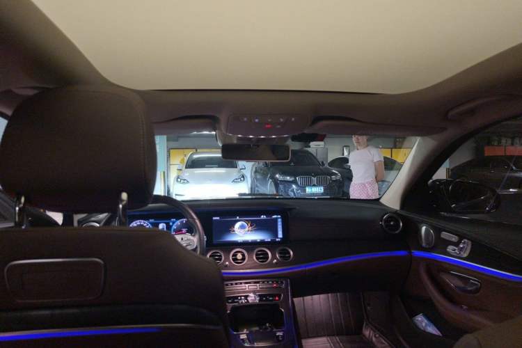 Used Mercedes-Benz E-Class 2020 Restyled E 300 L Sport Exclusive Edition Headliner