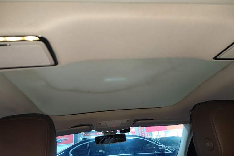 Used Mercedes-Benz E-Class 2020 Restyled E 300 L Exclusive Edition Headliner