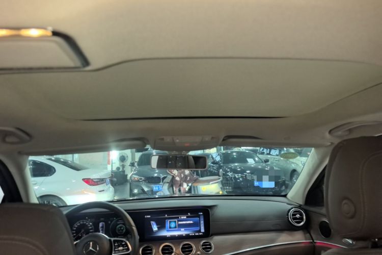 Used Mercedes-Benz E-Class 2020 E 260 L Headliner