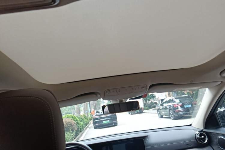 Used Mercedes-Benz E-Class 2020 Restyled E 300 L Sporty and Stylish Edition Headliner