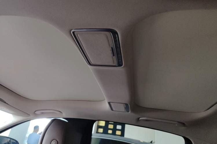 Used Mercedes-Benz E-Class 2020 Restyled E 300 L Sporty and Stylish Edition Headliner