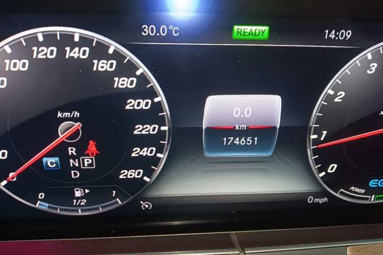 Used Mercedes-Benz E-Class 2020 Facelift E 260 L Instrument Cluster