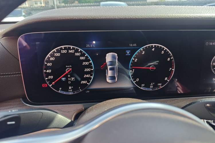 Used Mercedes-Benz E-Class 2020 Restyled E 300 L Exclusive Edition Instrument Cluster