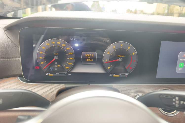 Used Mercedes-Benz E-Class 2020 E 300 L Stylish Model Instrument Cluster