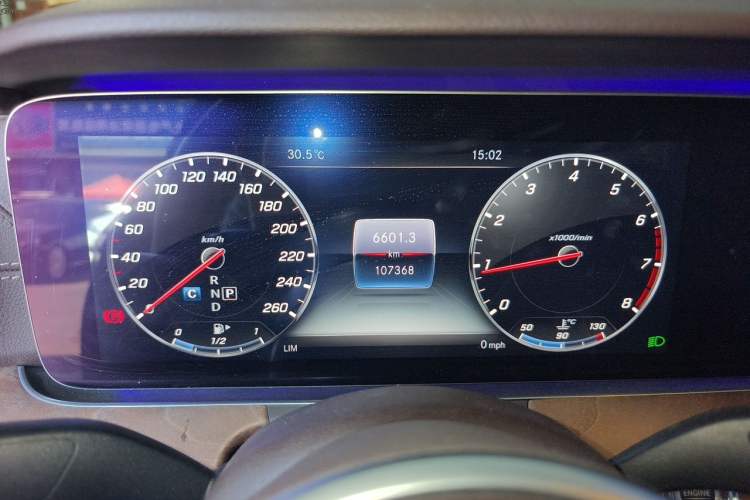 Used Mercedes-Benz E-Class 2020 E 300 L Stylish Model Instrument Cluster