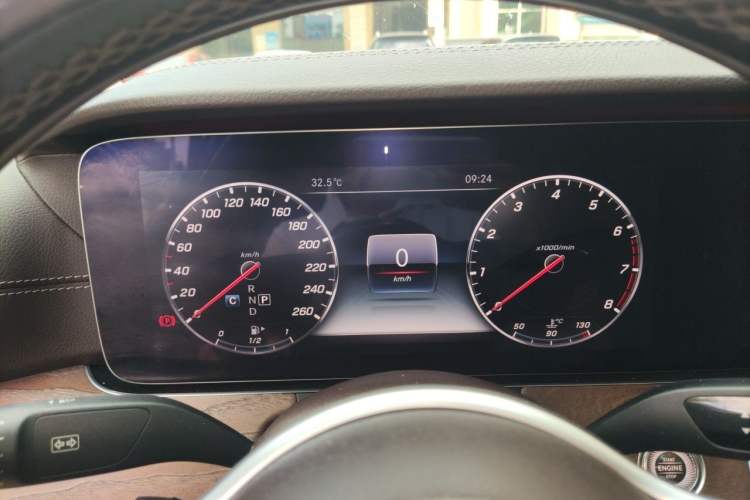 Used Mercedes-Benz E-Class 2020 Restyled E 300 L Exclusive Edition Instrument Cluster