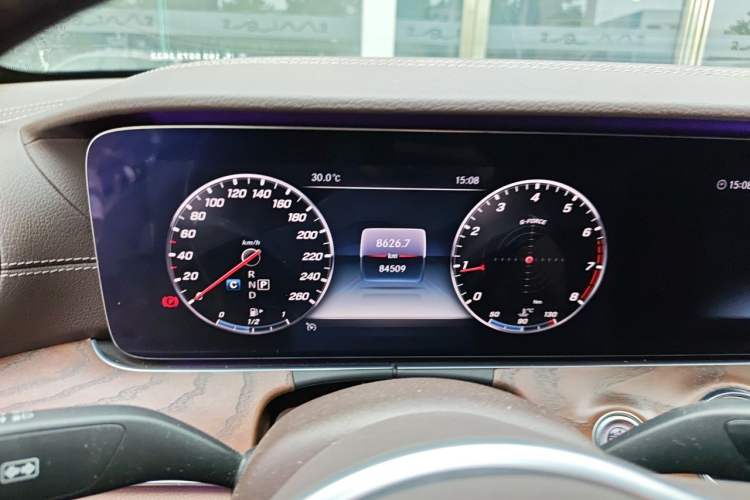 Used Mercedes-Benz E-Class 2020 Restyled E 300 L Exclusive Edition Instrument Cluster