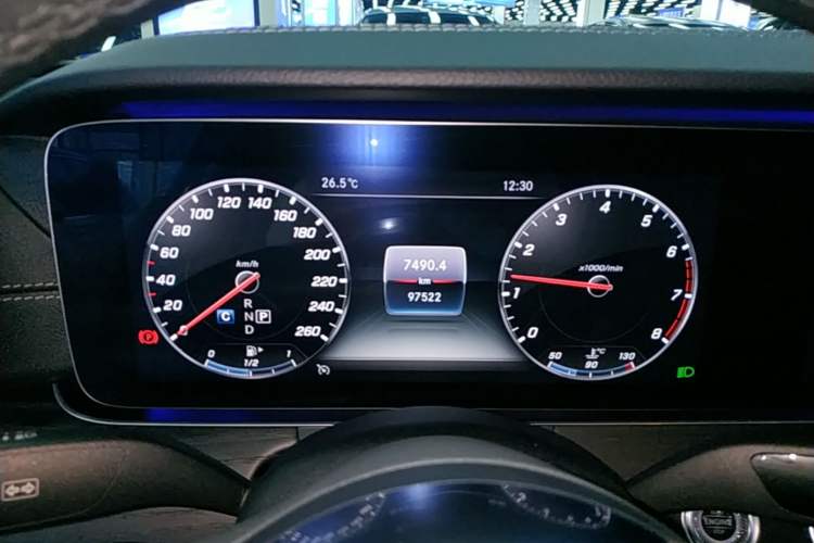 Used Mercedes-Benz E-Class 2020 Restyled E 300 L Sporty and Stylish Edition Instrument Cluster