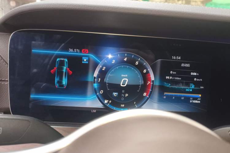 Used Mercedes-Benz E-Class 2020 E 300 L Stylish Model Instrument Cluster