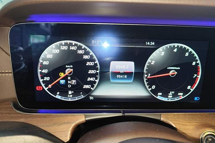 Used Mercedes-Benz E-Class 2020 Restyled E 300 L Exclusive Edition Instrument Cluster